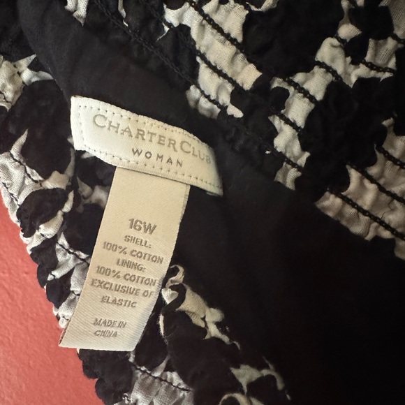 Floral Black and White Women's Skirt - Picture 7 of 7